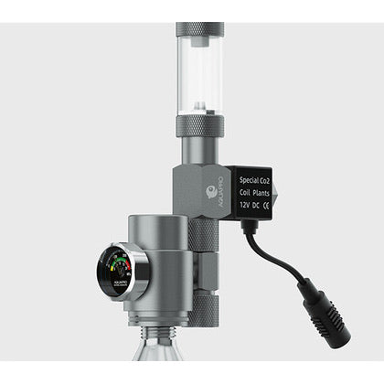 Aquarium solenoid attached to co2 bottle and bubble counter